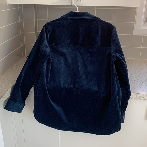 Beautiful velvet shacket - Picture 3 of 3